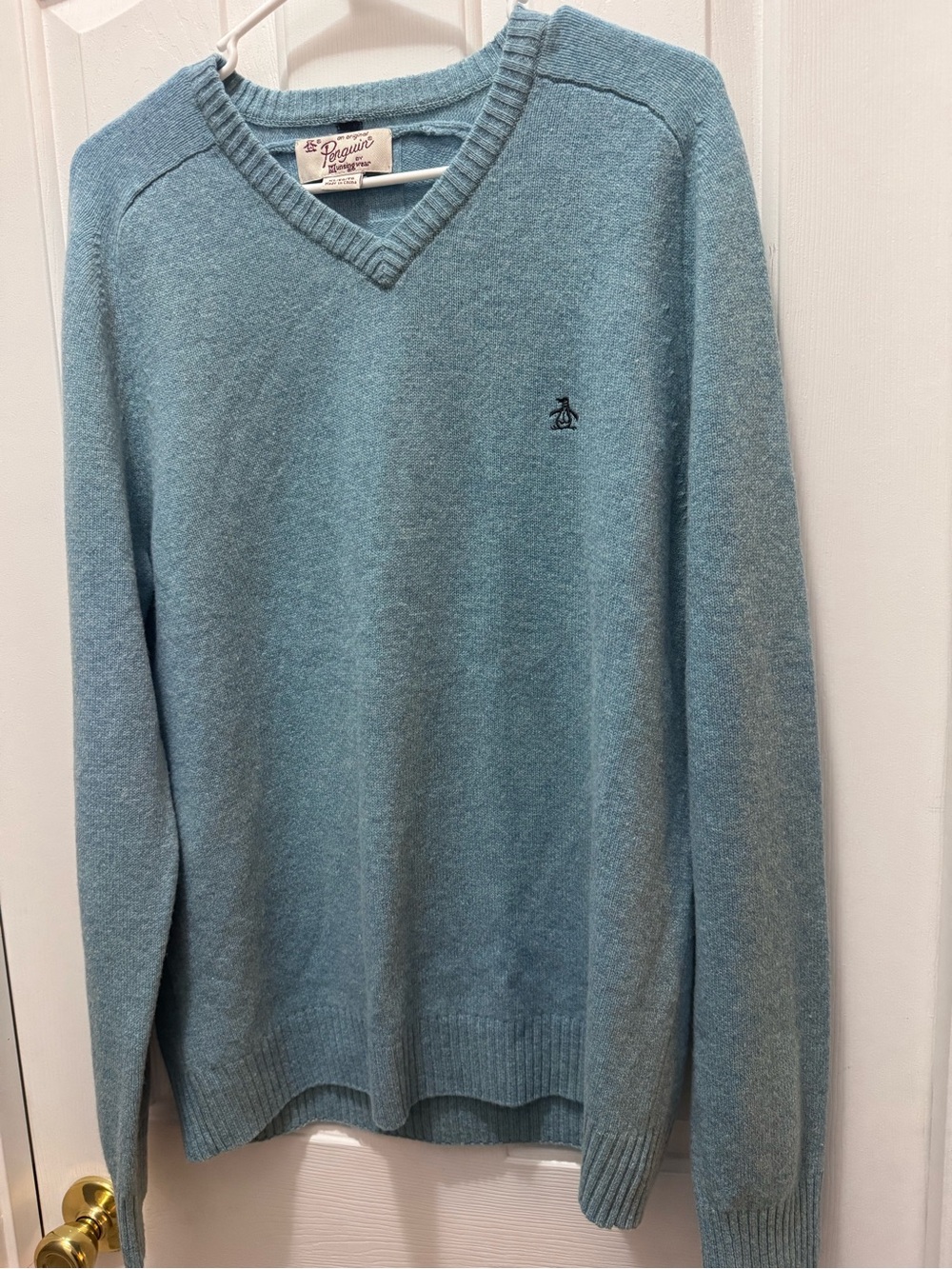 Original Penguin Men’s V-Neck Sweater in Light Blue size XL 100% lambswool